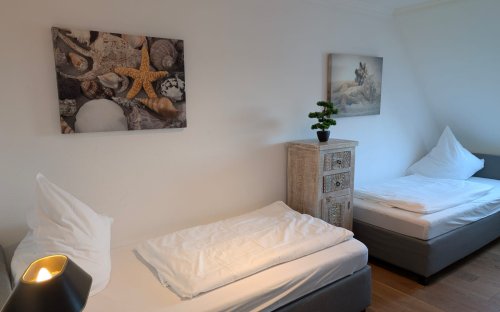 r_2._schlafzimmer.jpg