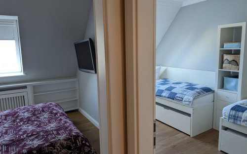 schlafzimmer_beide_2.jpg