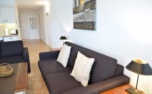 sofa.jpg